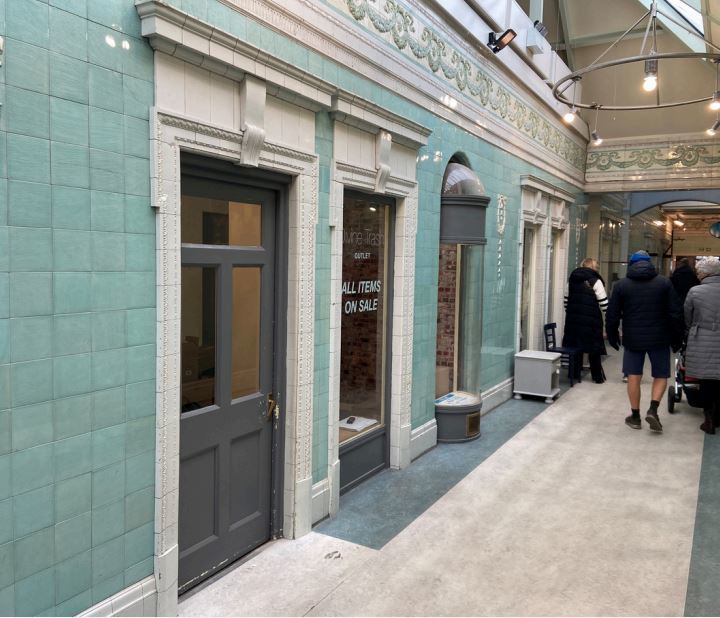 Unit 8, Cavendish Arcade, The Crescent, Buxton, Derbyshire, SK17 6BQ